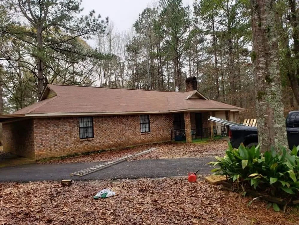 Top-rated storm damage roof repair experts serving Liberty, MS - SouthWorks Roofing & Construction