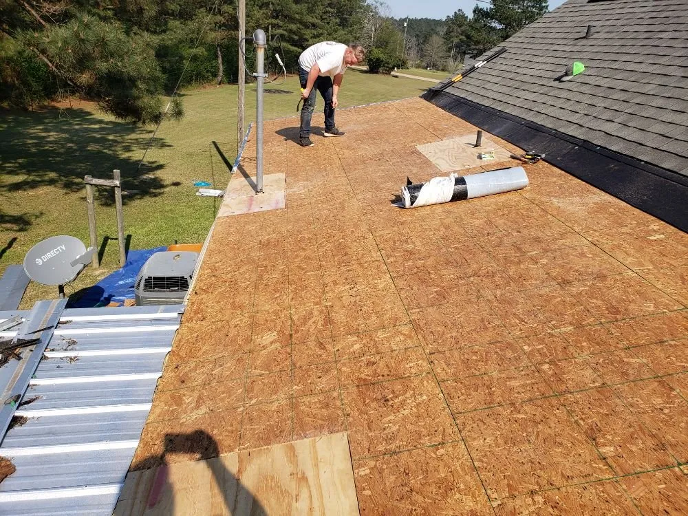 Licensed shingle roofing service after storm damage in Liberty, MS by SouthWorks Roofing & Construction