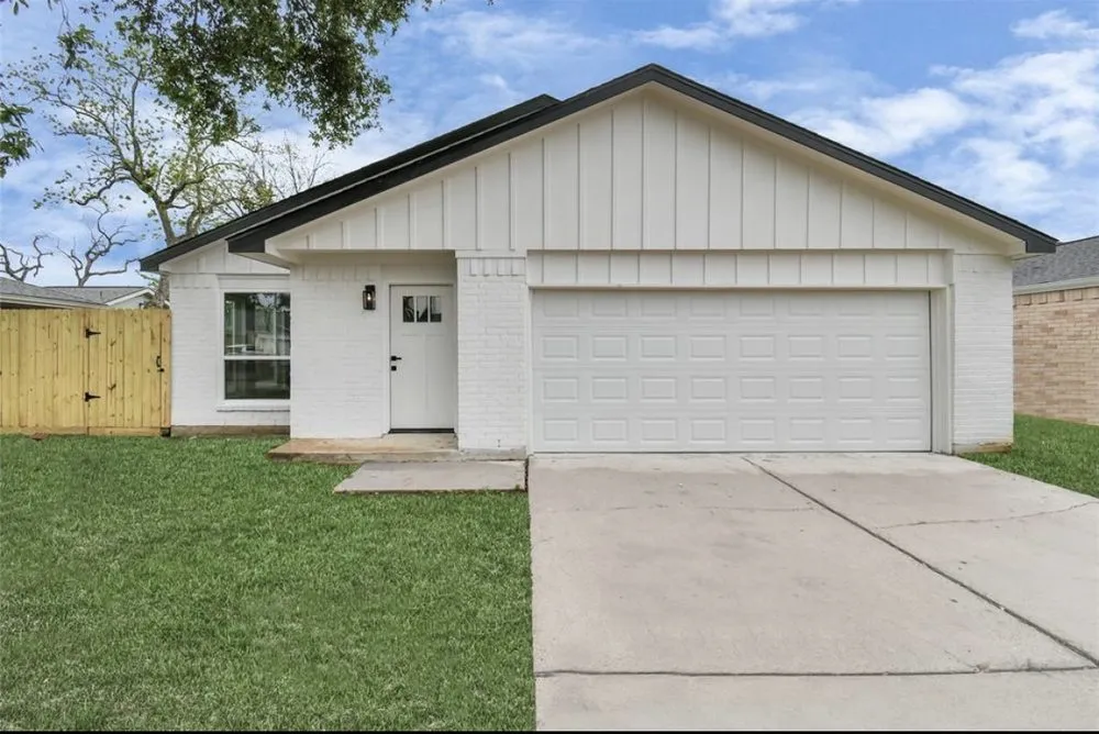 Slide of Space City Roofers