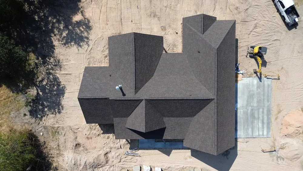 Slide of Spade Roofing and Gutters