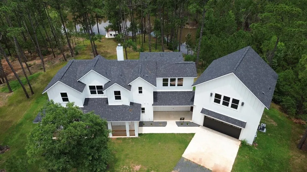 Slide of Spade Roofing and Gutters