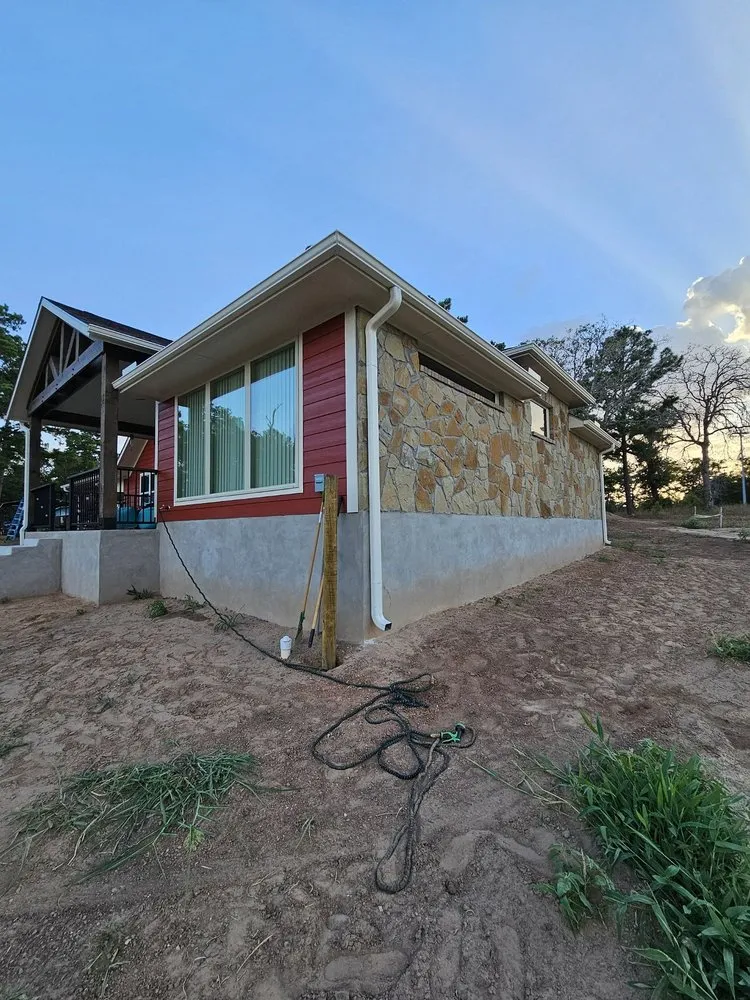 Slide of Spade Roofing and Gutters