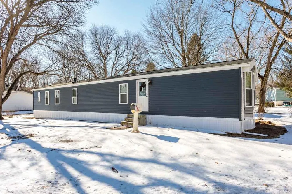 Slide of Spartacus Construction