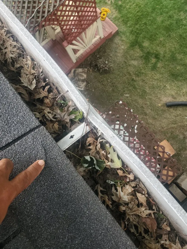 Slide of Spartanos Roofing