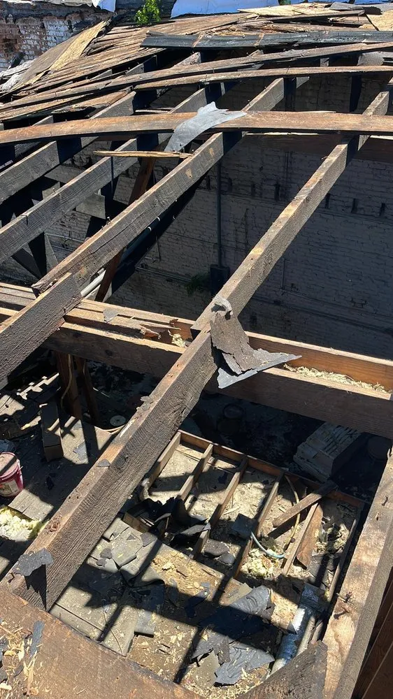 Slide of Speagle's Roofing & Construction