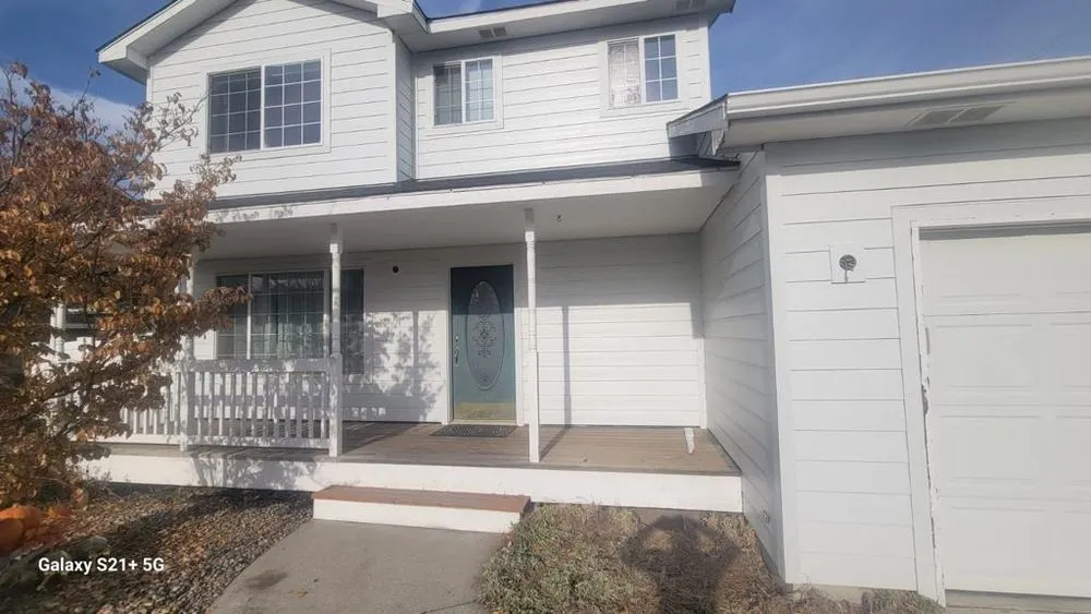 Slide of Specialty Bro’s