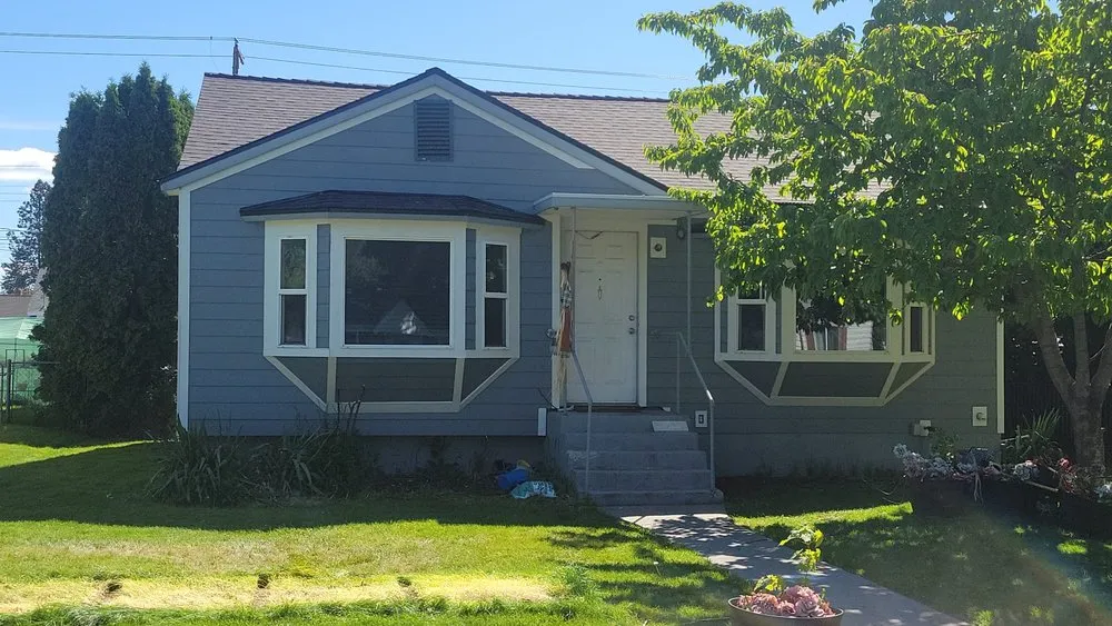 Slide of Specialty Bro’s