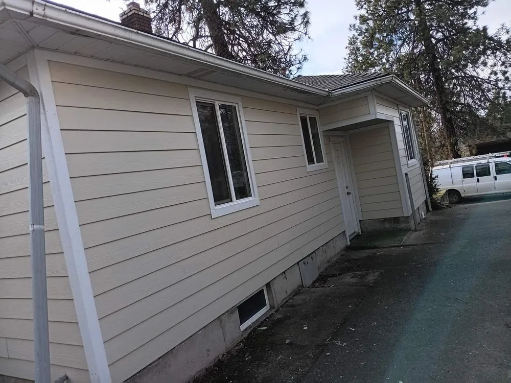 Slide of Specialty Bro’s