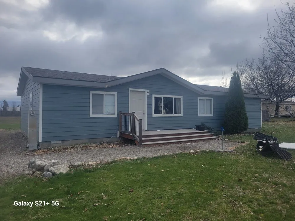 Slide of Specialty Bro’s