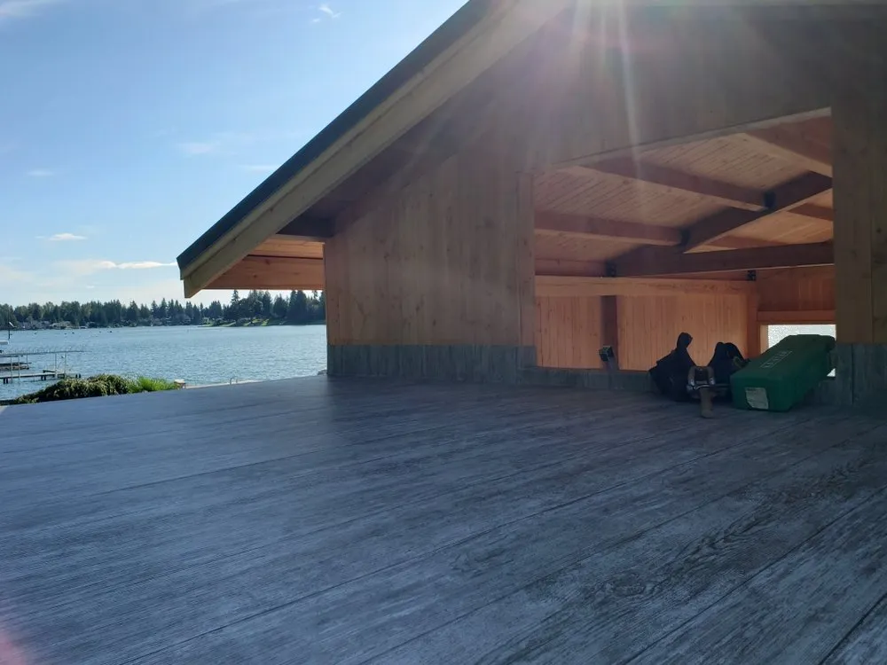 Slide of Speedy Roofing