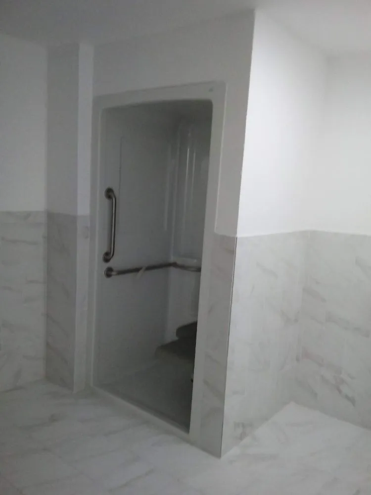 Slide of Speedy's All Around Help