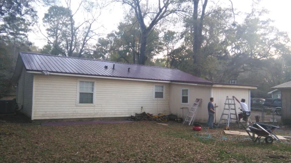 Slide of Spencer Roofing & Construction