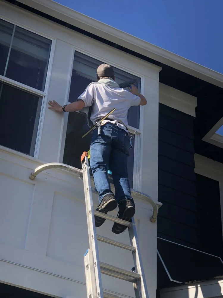 Slide of Spic & Span Windows