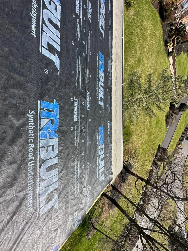 Emergency shingle roofing service experts serving Pine Brook, NJ - Splendid Roofing and Chimney