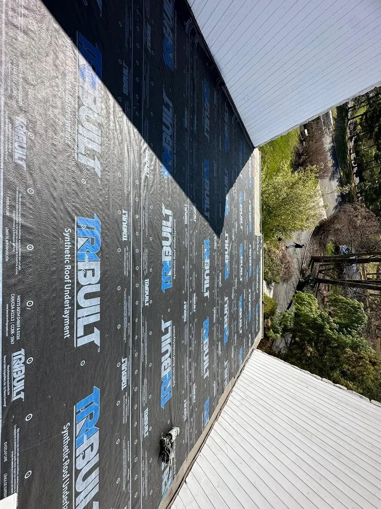 Emergency shingle roofing service for fast service in Pine Brook, NJ by Splendid Roofing and Chimney