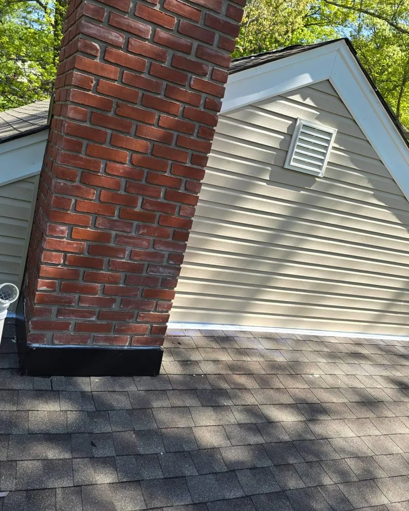 Slide of Splendor Roofing and Gutters