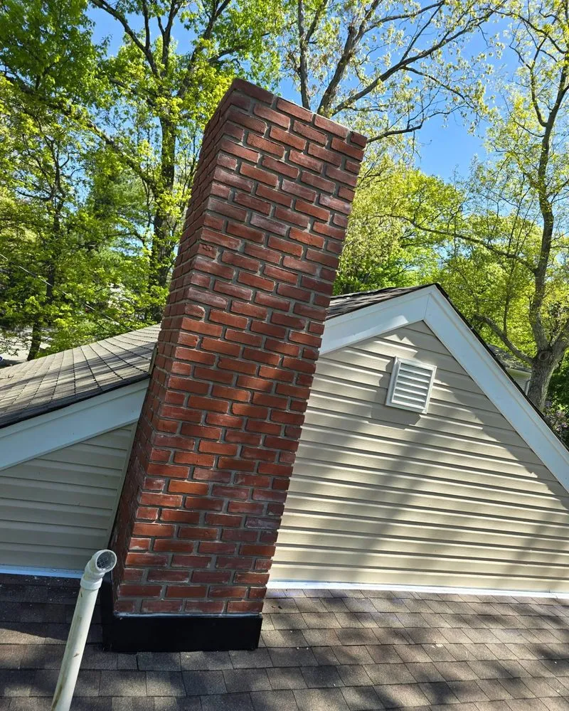 Slide of Splendor Roofing and Gutters