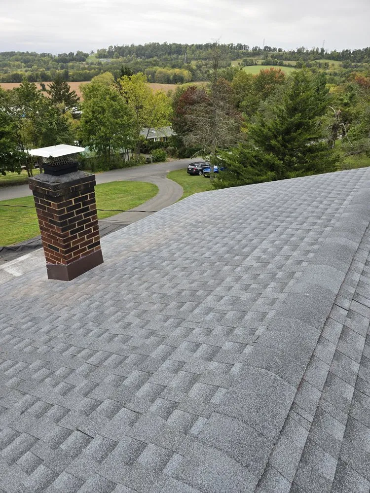 Slide of Splendor Roofing and Gutters