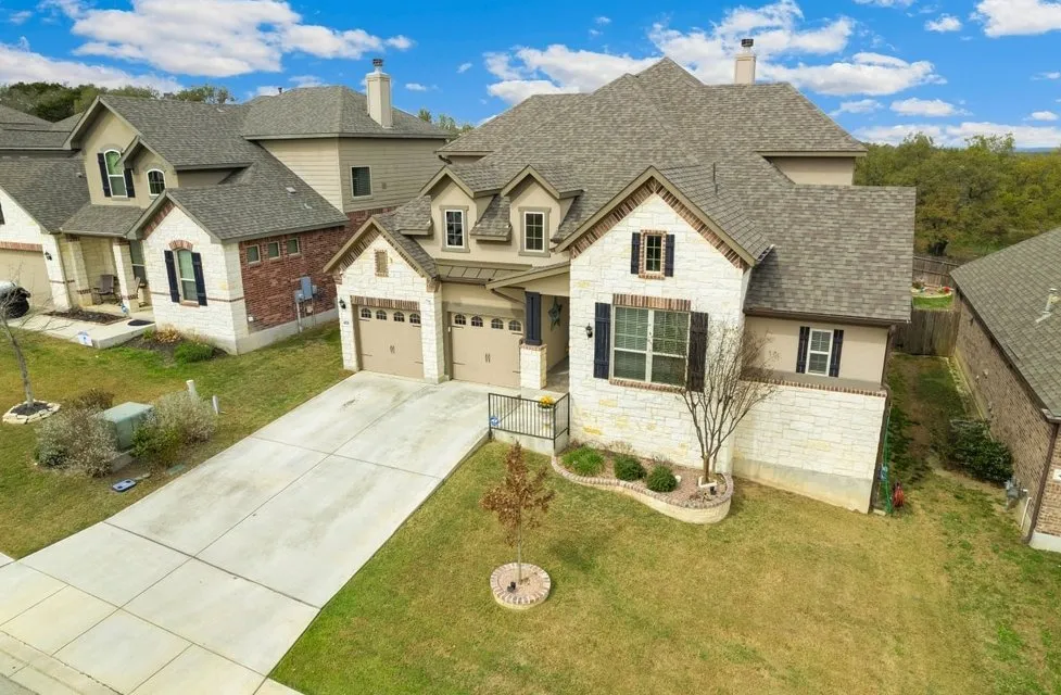 Slide of Spot On Roofing And Exterior