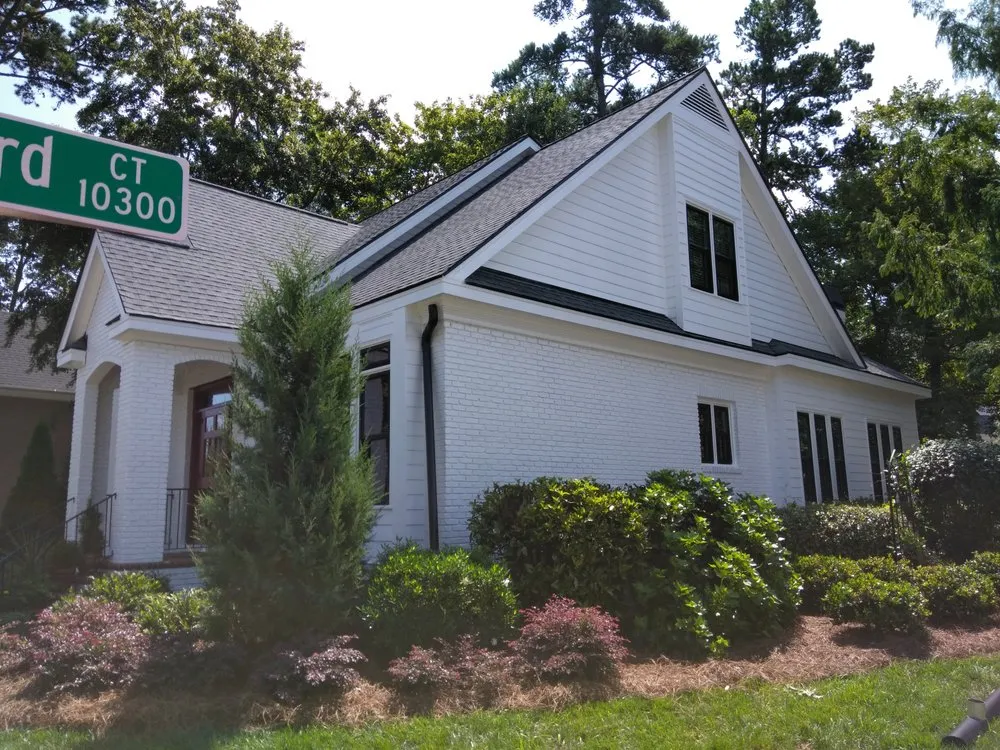 Slide of SQH Seamless Gutters