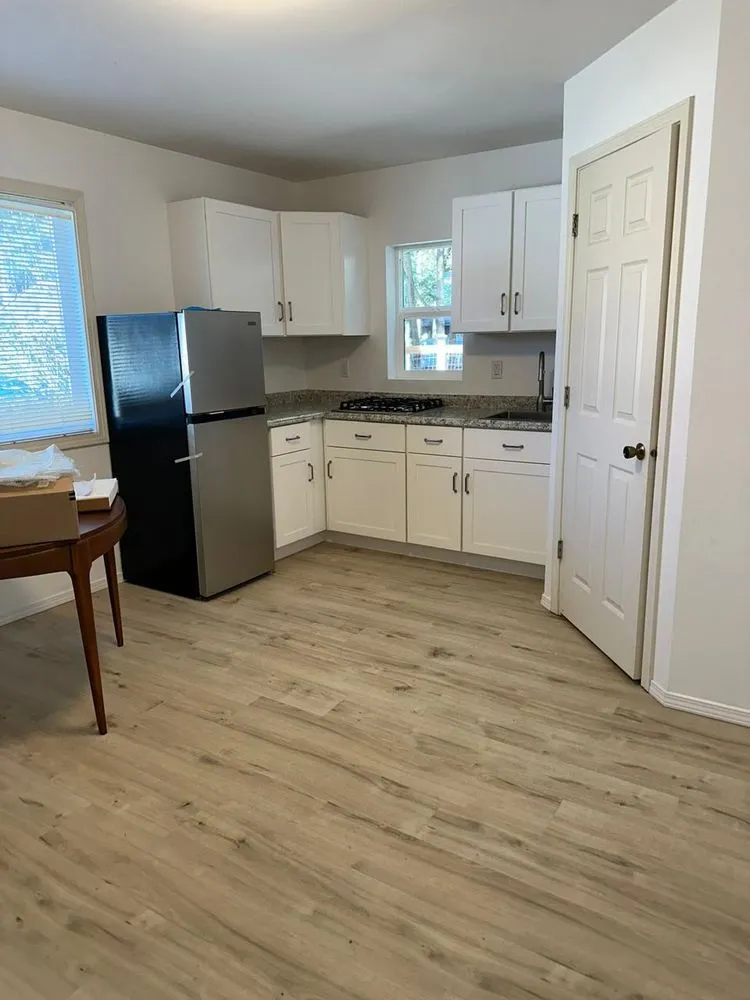 Slide of Sr Contractor Roofing