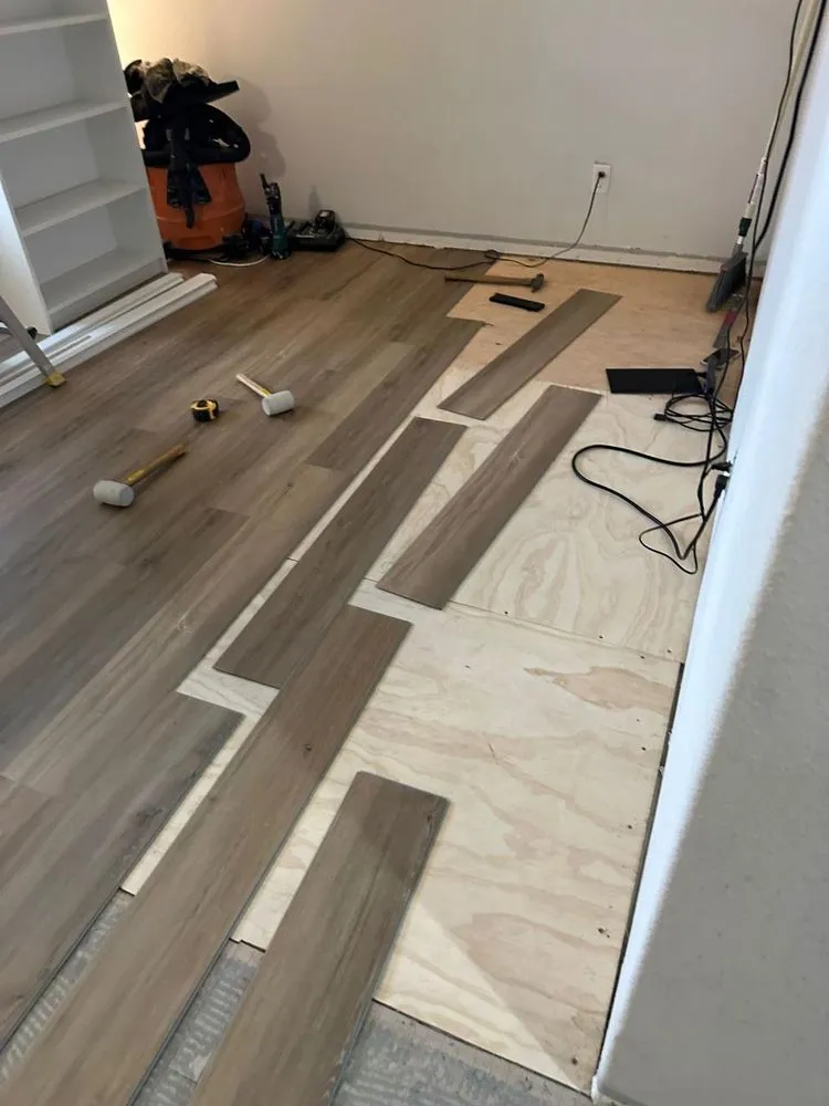 Slide of Sr Contractor Roofing