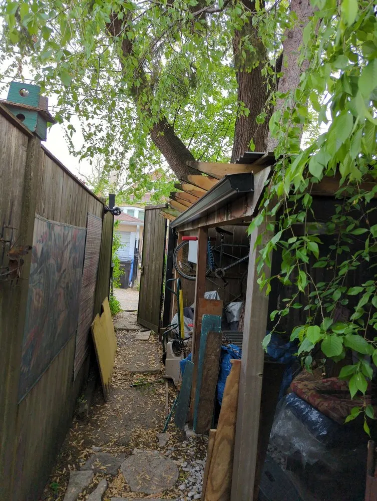 Slide of SR Roofing Construction