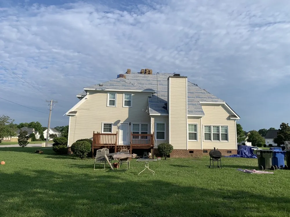 Slide of S&R Roofing