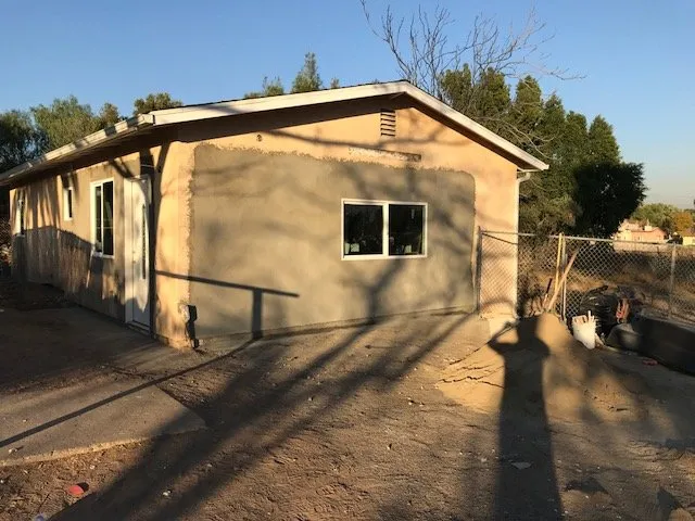 Slide of SRK Construction