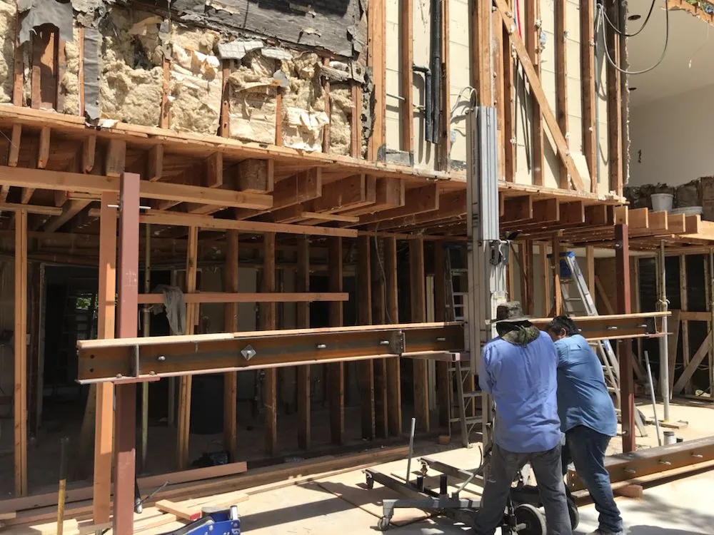 Slide of SRK Construction