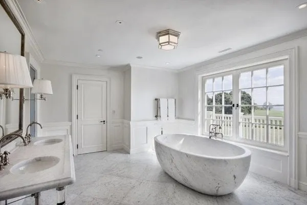 SRK Construction Logo