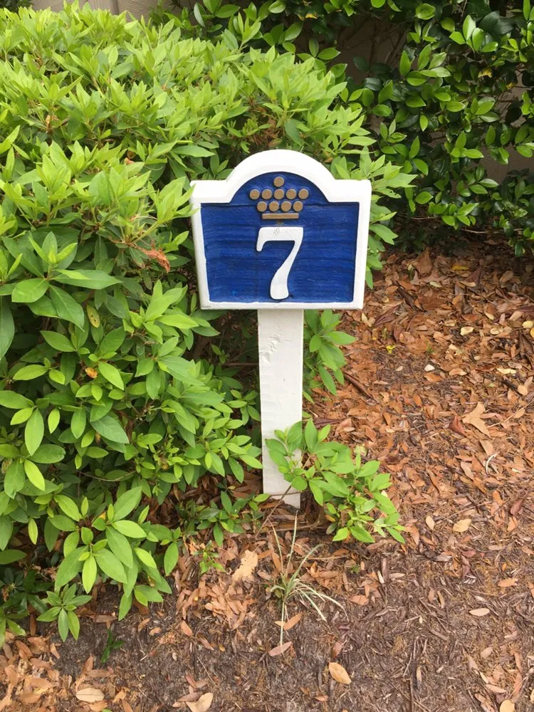 Slide of SRW CONSTRUCTION & DESIGN