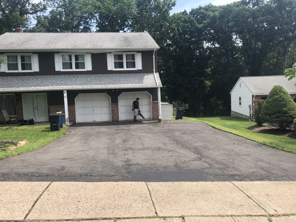 Slide of S&S Roofing & Sealcoating