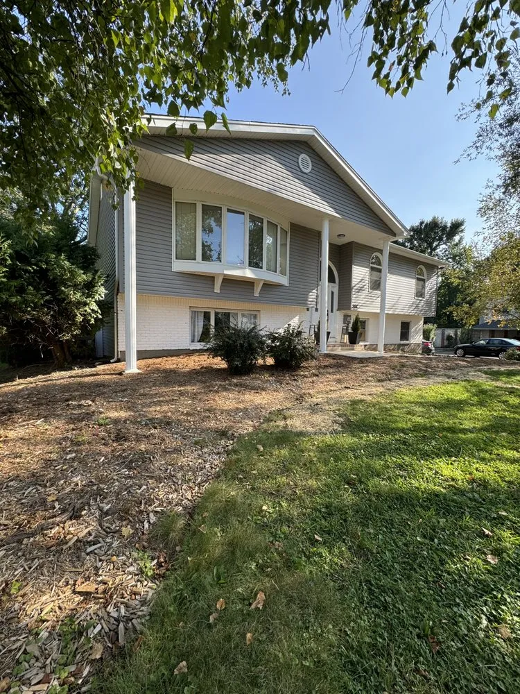 Slide of S&S Siding & Construction