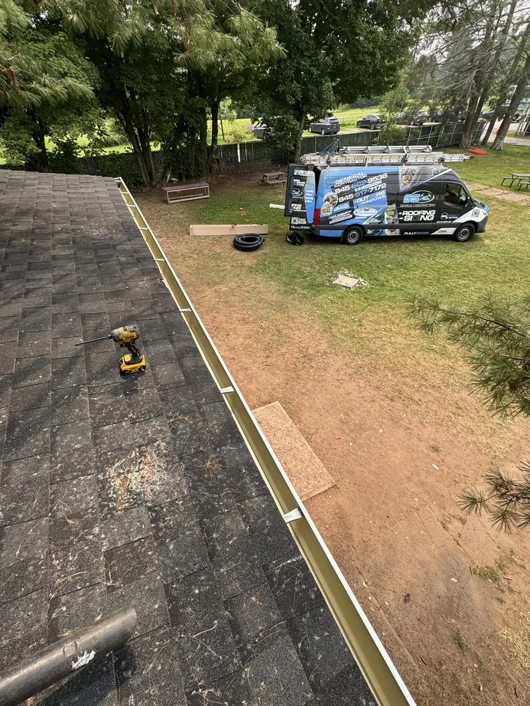 Slide of S&S Siding & Construction