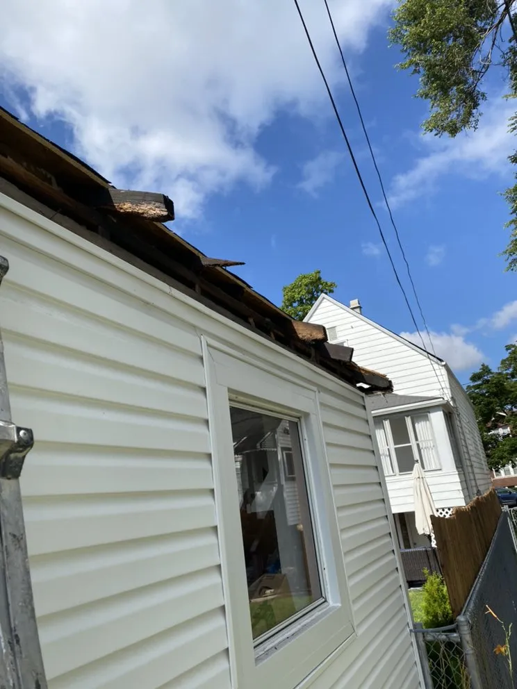 Slide of SSC Roof Technicians