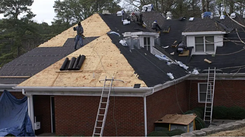 Slide of SSC Roof Technicians