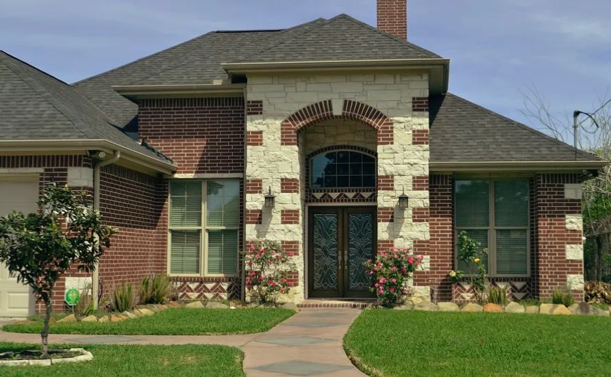 Professional roof installation for residential properties across St Charles, IL - St Charles Roofing
