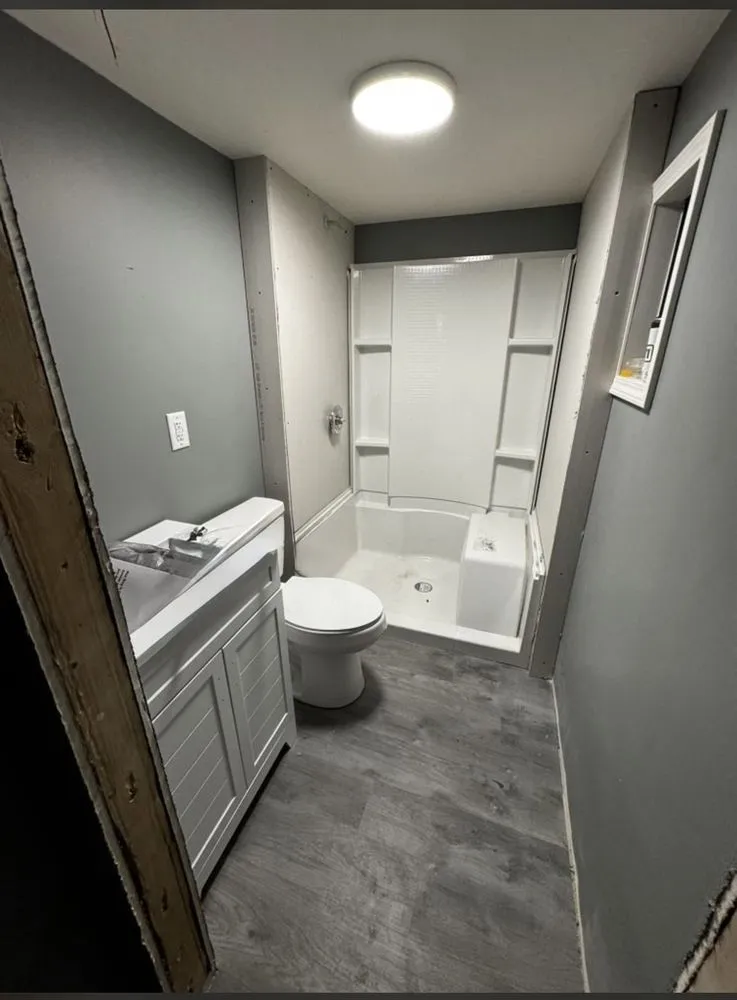 Slide of S&T Home Improvement