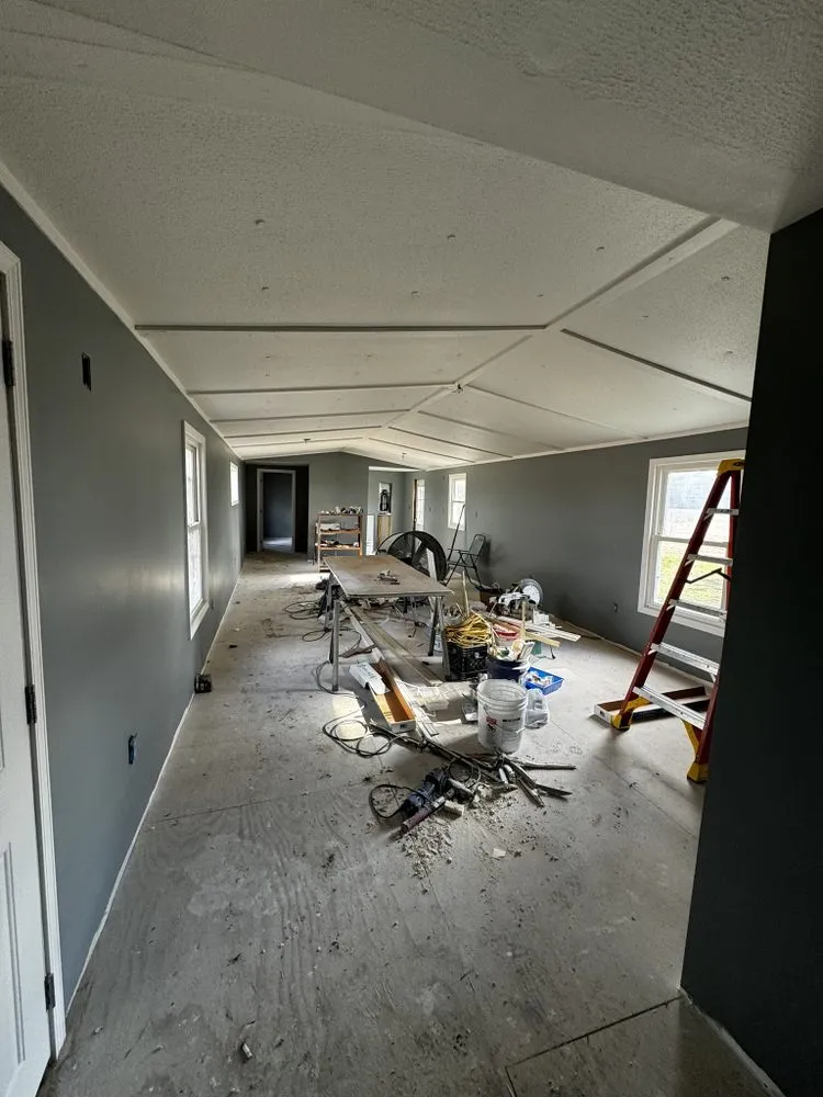 Slide of S&T Home Improvement