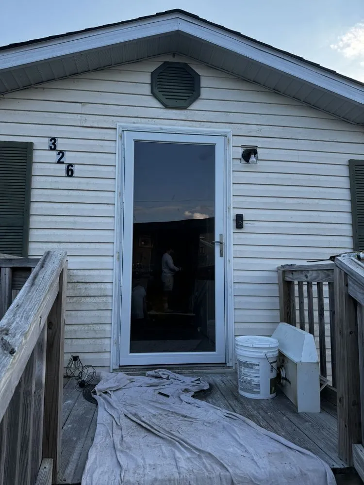 Slide of S&T Home Improvement