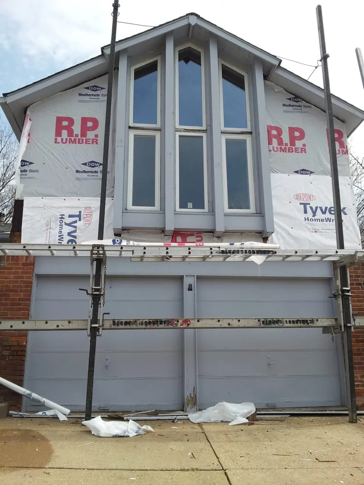 Slide of St Louis Roofing & Siding