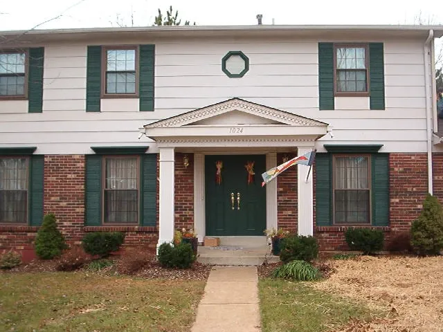 Slide of St Louis Roofing & Siding