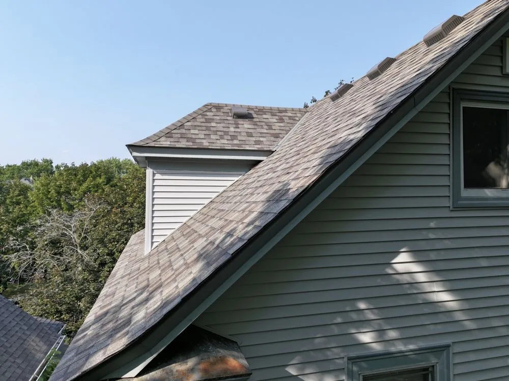 Top-rated storm damage roof repair in St. Paul, MN by St. Paul Siding