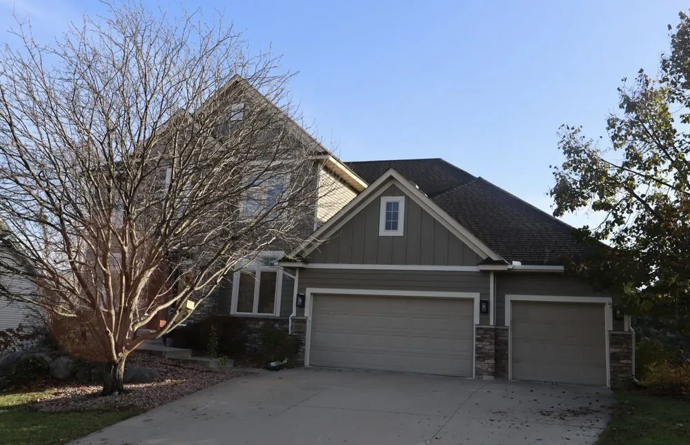 Expert roof repair for fast service across St. Paul, MN - St. Paul Siding