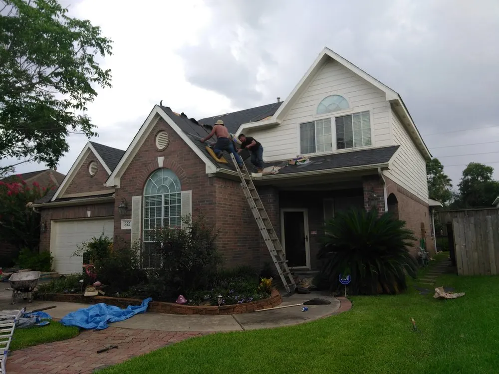 Slide of Stades Roofing