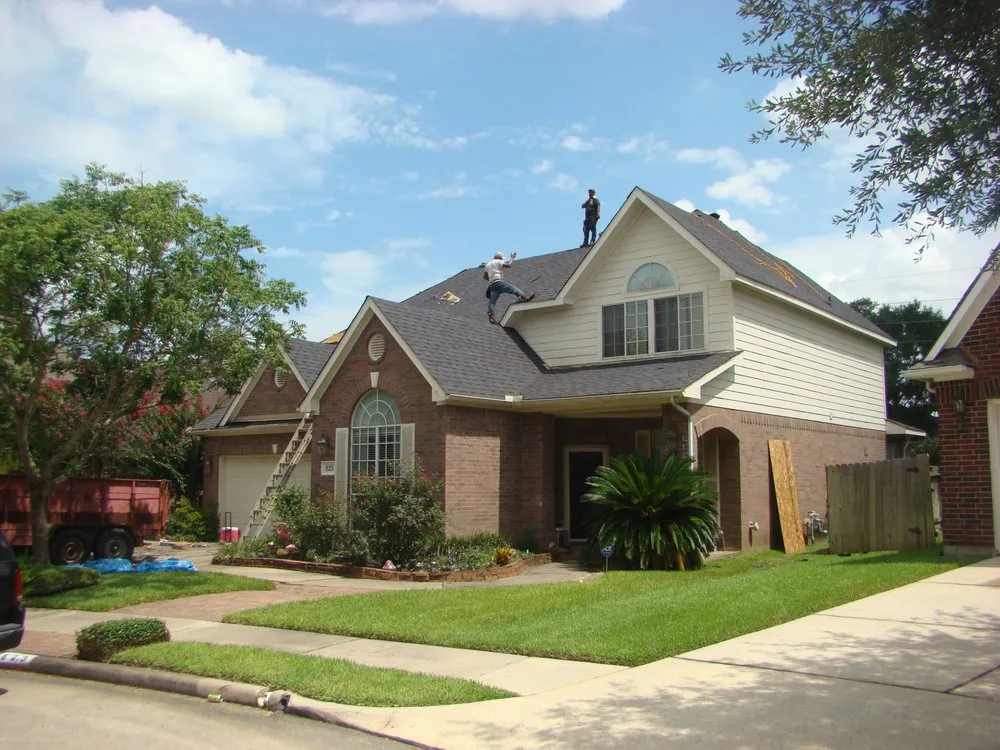Slide of Stades Roofing