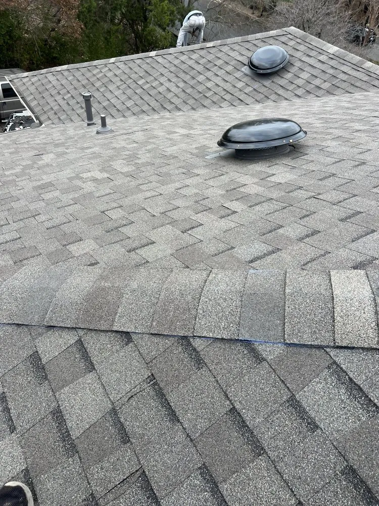 Emergency residential roofing service experts serving Del Valle, TX - Stallion Roofing Company