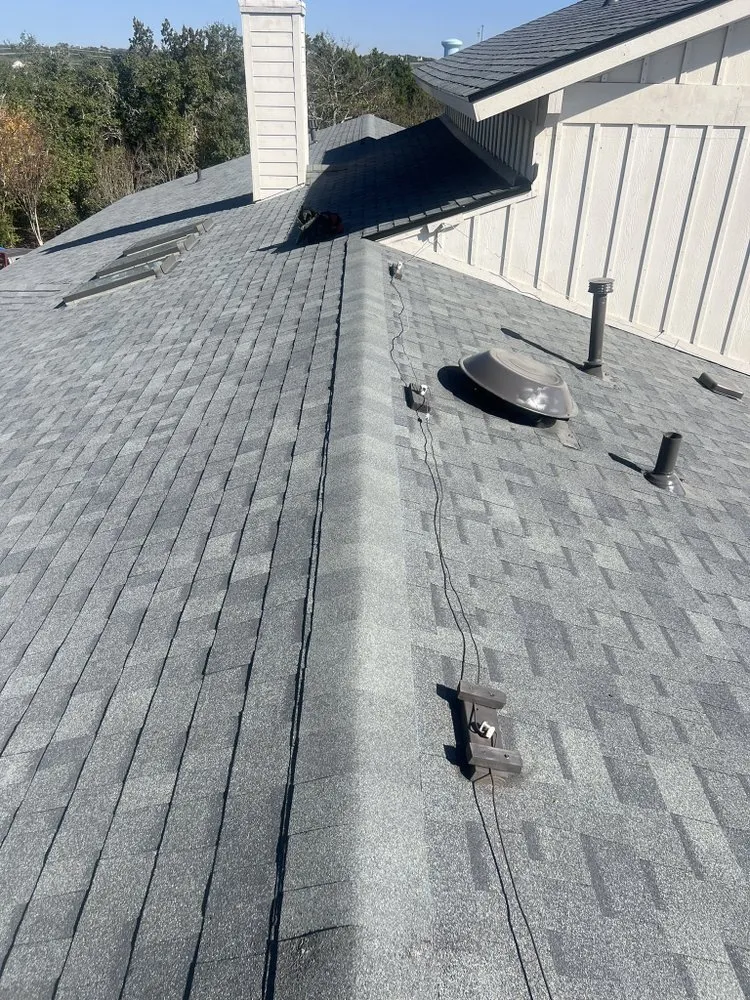 Local residential roofing service experts serving Del Valle, TX - Stallion Roofing Company