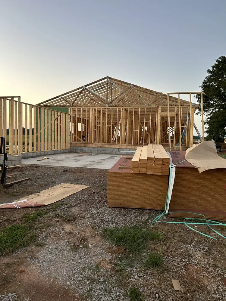 Local roof inspection for residential properties across Herndon, KY - Stanley Custom Builders